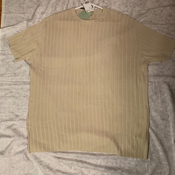 PLEATED VISCOSE SHORT SLEEVE TUNIC - Picture 4 of 7